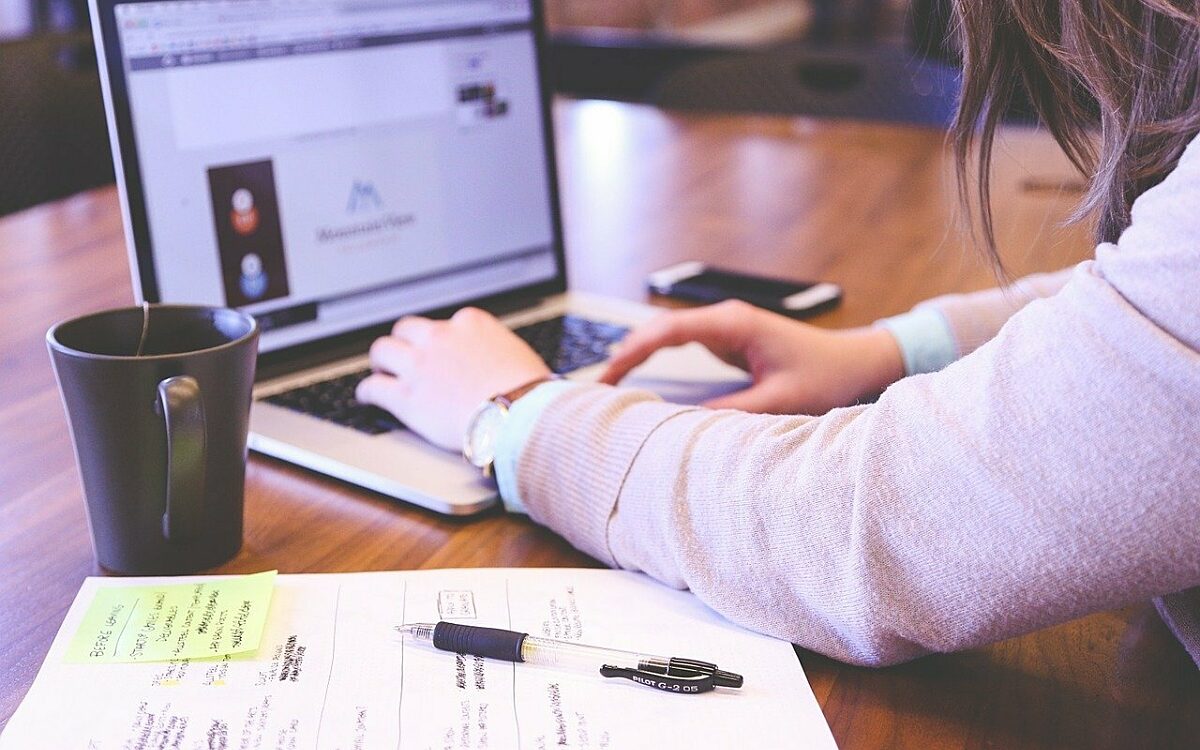 Logo design computer - pixabay.com Logo design computer - pixabay.com